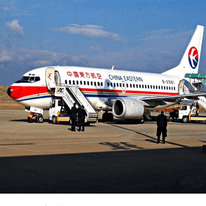 西宁航空空运航空快运业稳步发展的原因是什么？